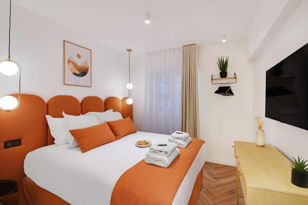 Charming Apartment Near Maraissentier Paris Bagian luar foto