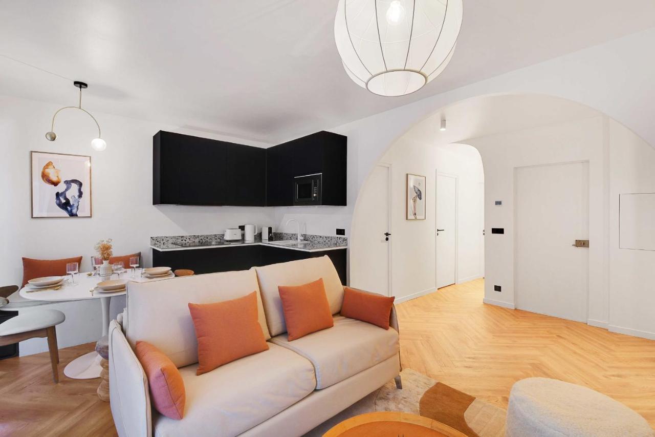 Charming Apartment Near Maraissentier Paris Bagian luar foto